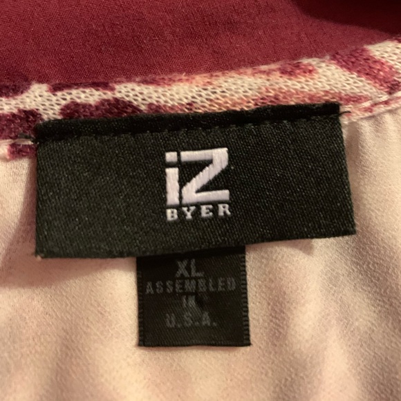 IZ Byer Burgundy sleek polyester top - Picture 2 of 5